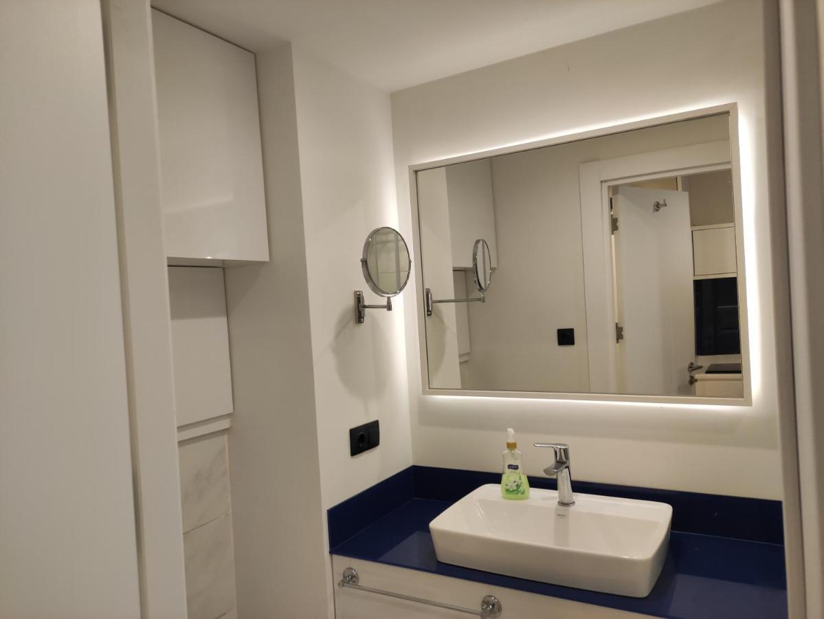 Apartament Orbi City- Ximshiashvili 7 Batumi Exteriör bild